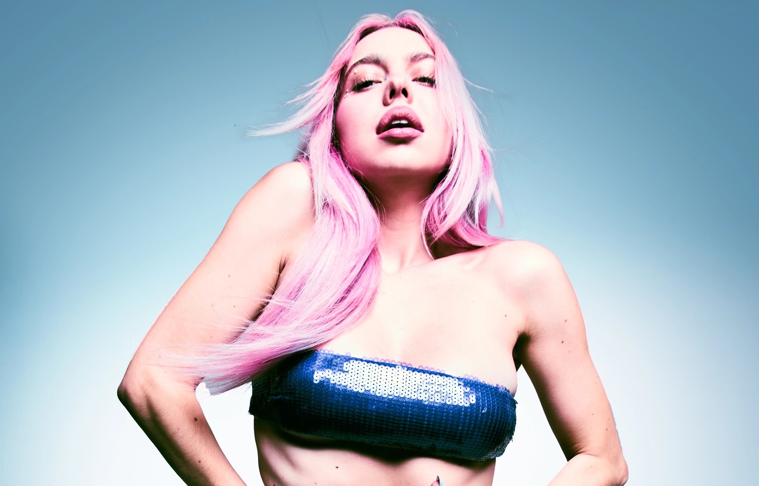 El Pop Experimental De ADÉLA Llegará A México - La CarteleraMX